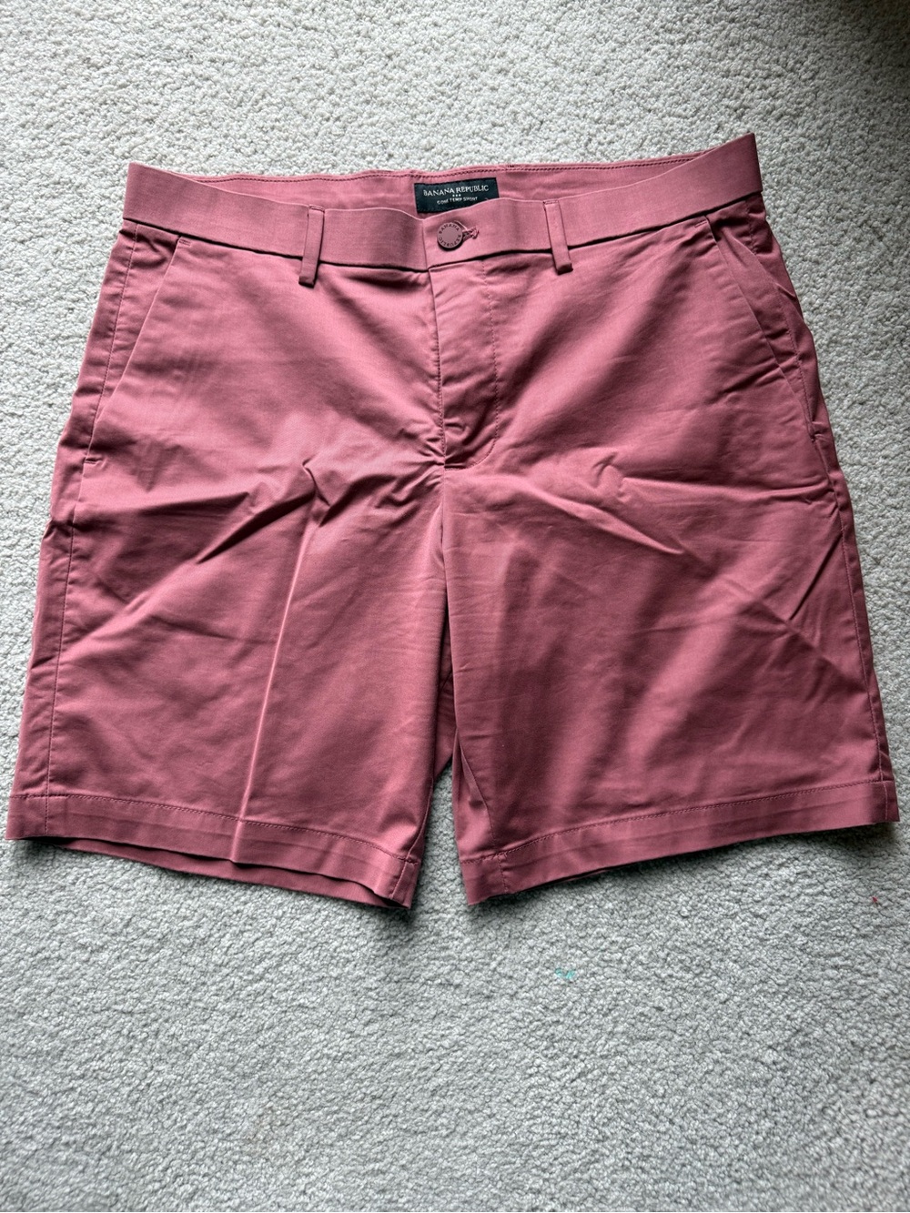 Banana Republic Men’s Rose Chino Flat-Front Shorts